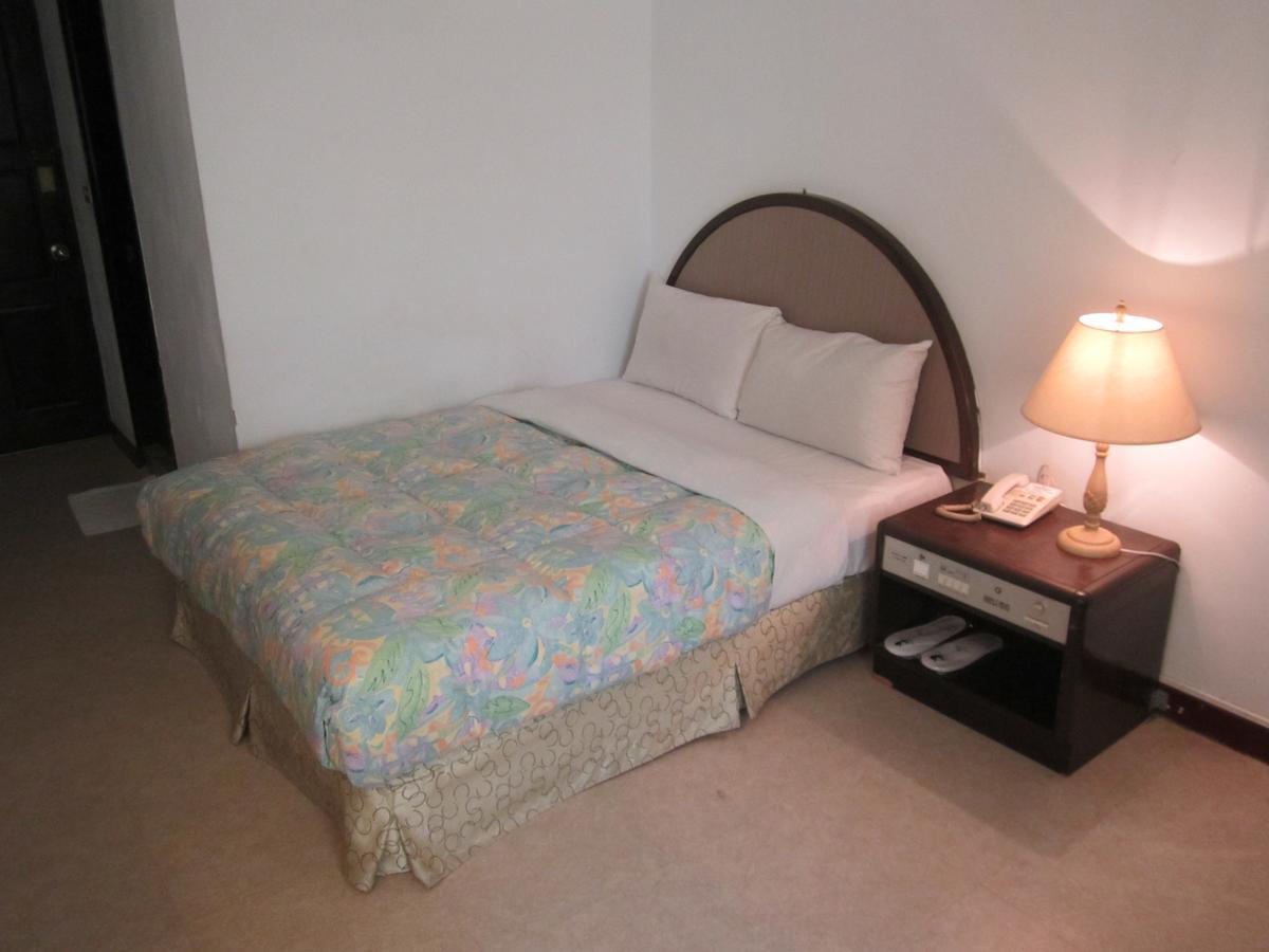 Goshen Hotel Kaohsiung Dış mekan fotoğraf